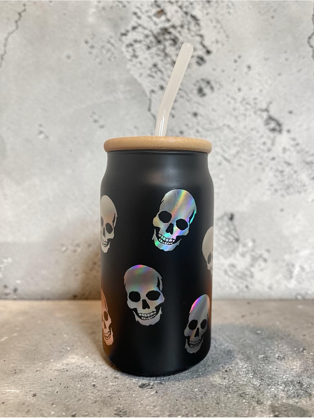 Black Skull Glass and Bamboo Tumbler with Iridescent Skulls NWOT Eco Friendly